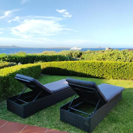 Holiday home Luxury Garden, Pool, Tennis, Private Beach In