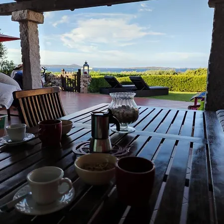 Luxury Garden, Pool, Tennis, Private Beach In Holiday home